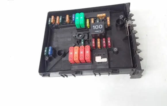 Volkswagen Touran I Fuse module 1K0937125A