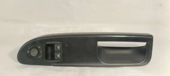 Volkswagen PASSAT B6 Front door window switch trim 3C1867171C