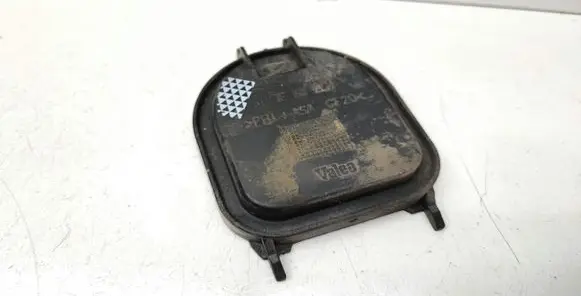 BMW 3 E90 E91 Headlight/headlamp dust cover