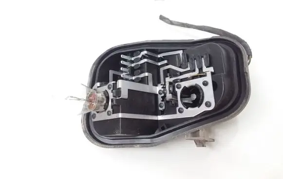 Audi A6 S6 C6 4F Tail light bulb cover holder 4F9945221B