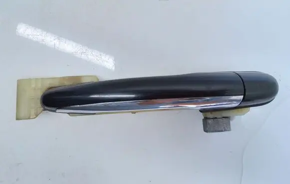 KIA Opirus Front door exterior handle