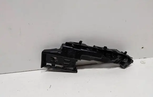 Skoda Octavia Mk4 Front bumper mounting bracket 5E3807041 32002011