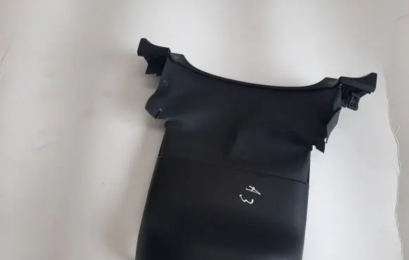 Steering wheel column trim