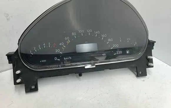 Mercedes-Benz A W168 Speedometer (instrument cluster) A1685400247 09050530402 0211270824