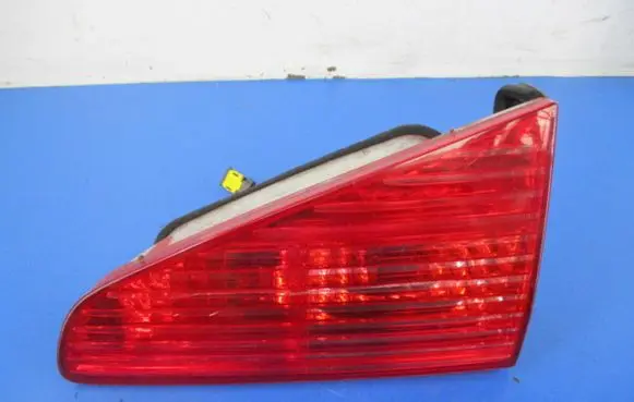 Peugeot 607 Rear/tail lights