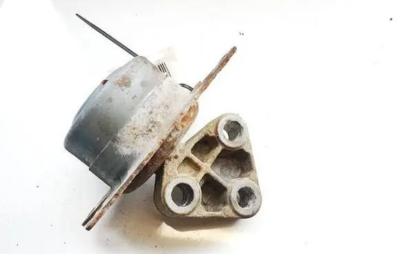 Opel Astra G Engine mount bracket 90538543