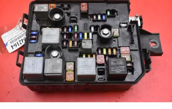 Opel Mokka Fuse box set 94520912