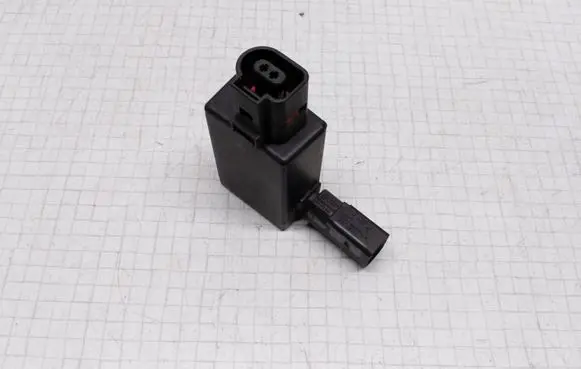 Volkswagen PASSAT B5 Sensor 1J0973702 1J0973802