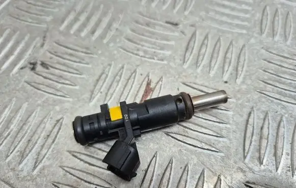Peugeot 3008 I Fuel injector V752817680 7528176