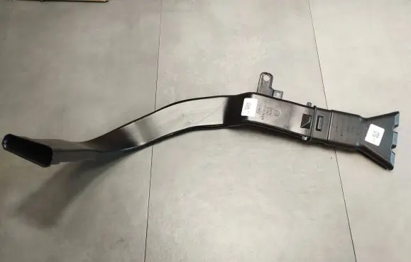 Volkswagen Amarok II Cabin air duct channel M2DB18D326AD 016318