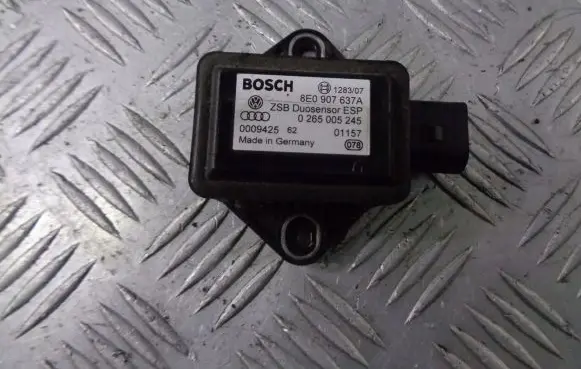 Audi A4 S4 B6 8E 8H ESP acceleration yaw rate sensor 8E0907637A
