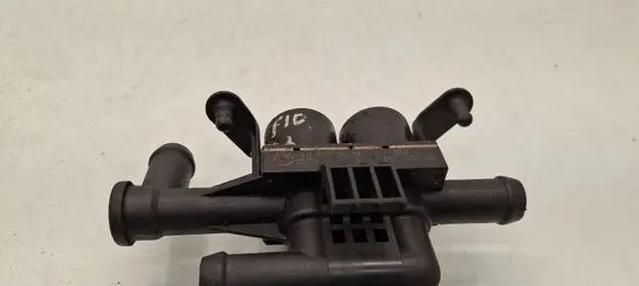 BMW 5 F10 F11 Coolant heater control valve 9119164