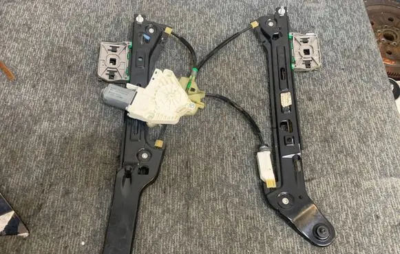 Audi A7 S7 4G Rear door window regulator with motor