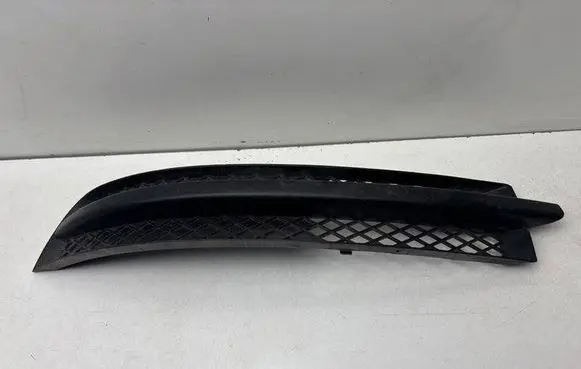 Volkswagen Sharan Front bumper lower grill 7M3853683