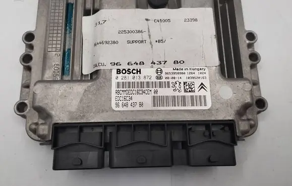 Citroen C4 I Engine control unit/module 0281013872 9653958980 9664843780