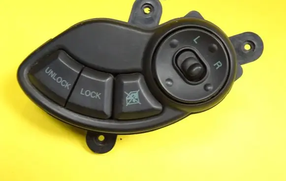 Hyundai Santa Fe Wing mirror switch 9353026000