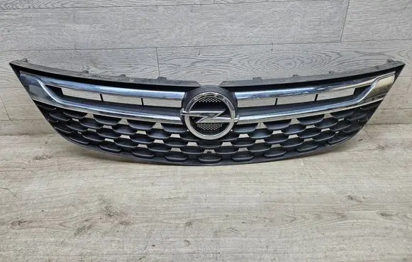 Opel Astra K Front bumper upper radiator grill 13464791