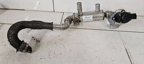 Peugeot 3008 I EGR valve cooler 9646762280 79998D VP1U3H9P445BB