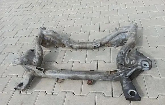 Mercedes-Benz C W204 Front subframe