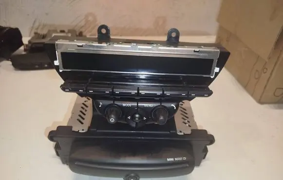 Mini Cooper Countryman R60 Radio/CD/DVD/GPS head unit 3457050 13264010 VD1039C6172348