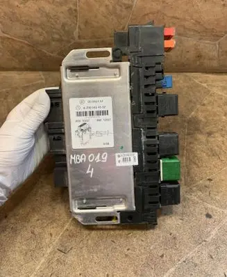 Mercedes-Benz SL R230 SAM control unit A2305454532