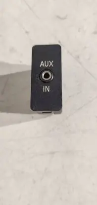 BMW 1 E81 E87 AUX in-socket connector 6930561