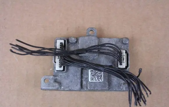 Volkswagen Tiguan Headlight ballast module Xenon 7P5941597A