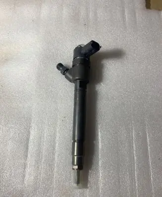 Volvo S60 Fuel injector 0445110251 30750283