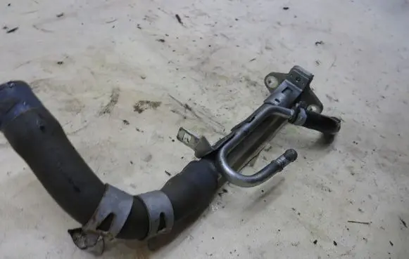Honda Civic IX EGR valve line/pipe/hose KRIS235789