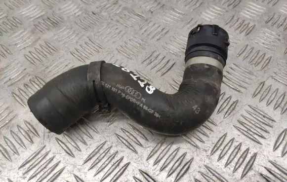 Audi A4 S4 B8 8K Engine coolant pipe/hose 8K0121101