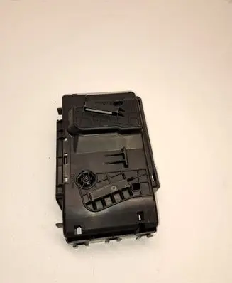 Mercedes-Benz C W205 Fuse box cover A2055400840