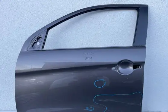 Mitsubishi ASX Front door