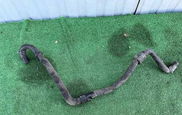 Audi Q7 4M Engine coolant pipe/hose 4M0122901K