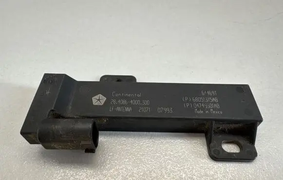 Chrysler Pacifica Keyless system antenna 04749301AB 64469T