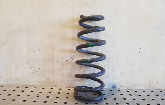 Toyota Avensis T250 Rear coil spring