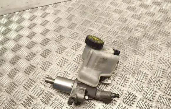 Mercedes-Benz C W204 Master brake cylinder A2044300002