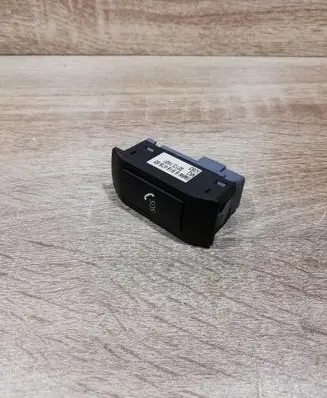 BMW 5 E60 E61 Sos button 691847803 32131401