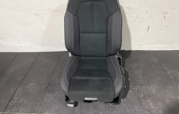 Volvo XC40 Front driver seat 