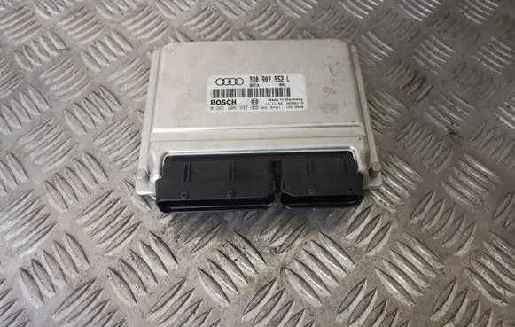 Audi A6 S6 C5 4B Engine control unit/module 0261206397 3B0907552L