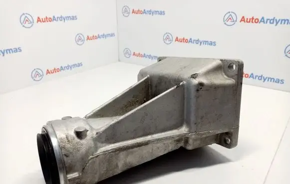 BMW X5 E70 Front differential bracket 31507552542 31507552541