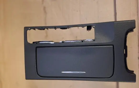 Suzuki Kizashi Cup holder front 75872A57L0