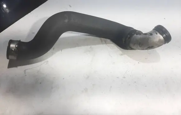 Intercooler hose/pipe