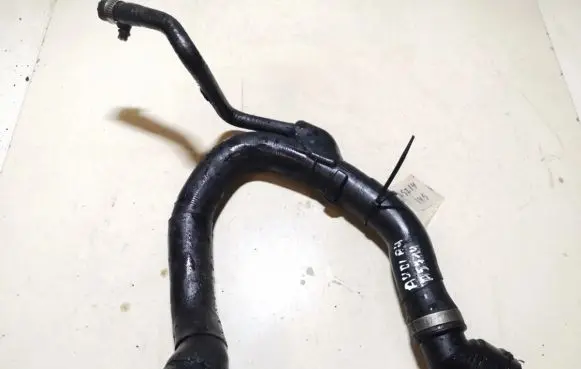 Audi A4 S4 B5 8D Engine coolant pipe/hose