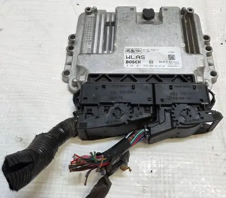 Ford Ranger Engine control unit/module 0281011826