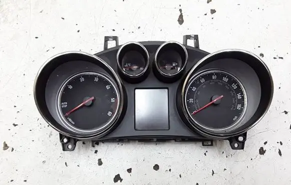 Opel Mokka Speedometer (instrument cluster) 95386879