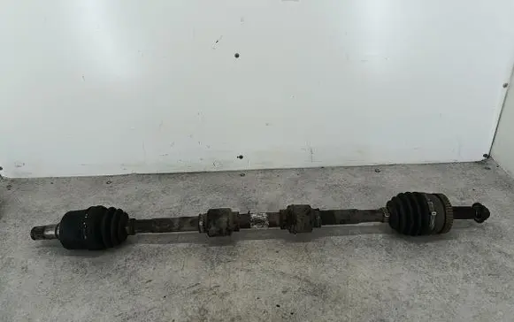 KIA Carens III Front driveshaft 