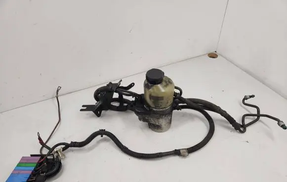 Opel Astra G Power steering pump M299308208K