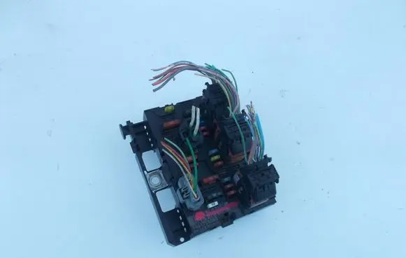Citroen C4 I Picasso BSM Control unit 9661708080