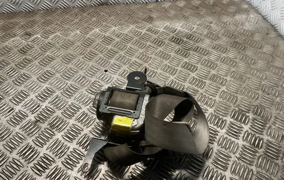 Hyundai Terracan Front seatbelt