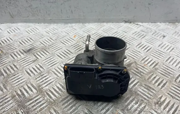 Toyota Verso Throttle valve 261000R020 0C01 01270